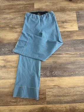 Truth by Republic High Waisted Wide Leg Jeans Cropped Raw Hem Stretch Blue